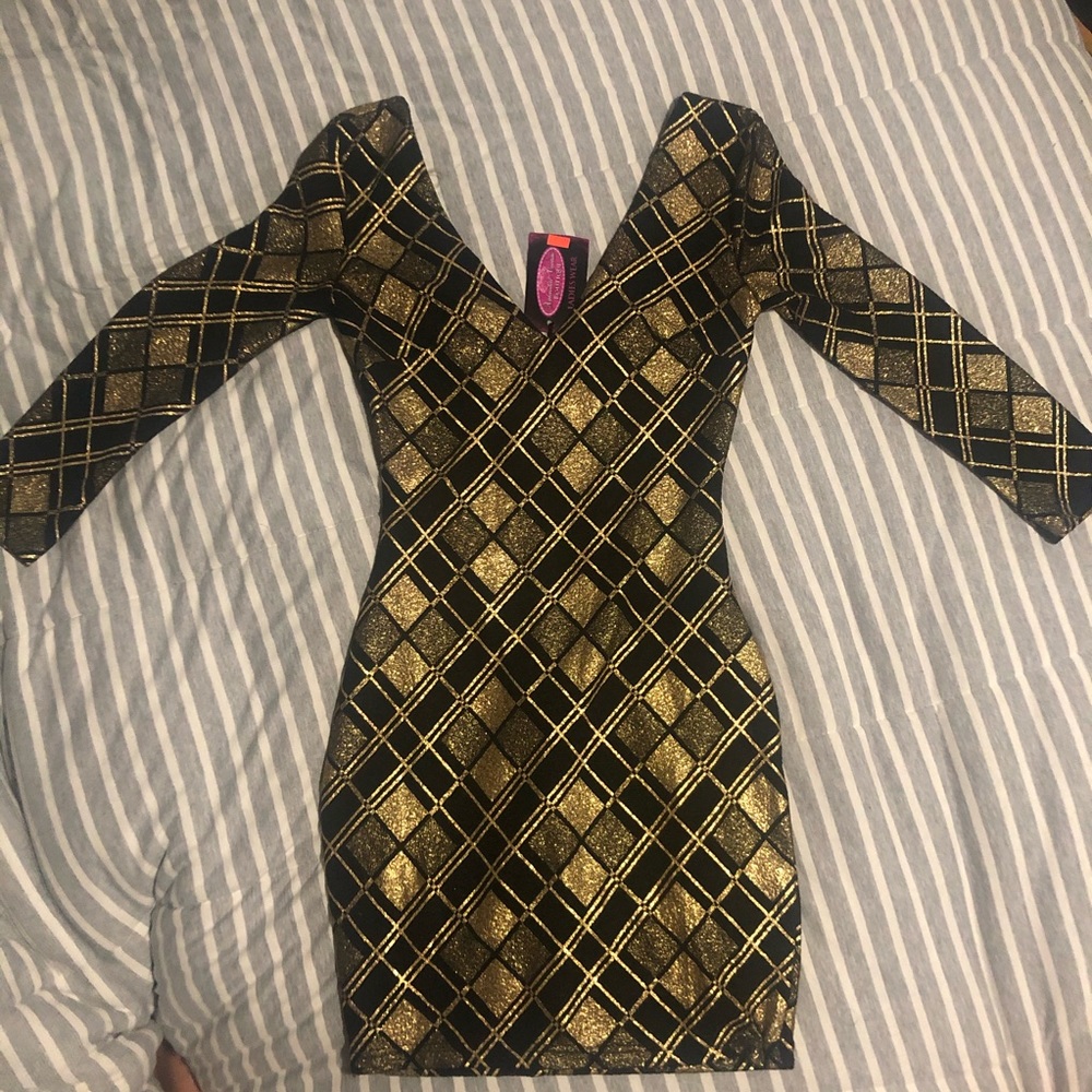 CALs Night dress never worn with tag
